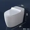 Vaso sanitário comum, água fria, mulher lava, vaso sanitário com sifão