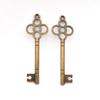 Venta al por mayor de fábrica accesorios de aleación colgante de llave retro 68*22MM hecho a mano DIY en stock
