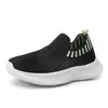 Zapatos Infantiles 2026 Verano Nuevos sin Cordones Transpirables Tejido de Malla Fly Knit Ligeros Unisex para Niños Zapatos Deportivos Casuales de Moda