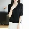 Top de lana fina para mujer con cuello en V y manga corta, botones de perla, delicado y elegante, ligero y transpirable, perfecto para el verano, versátil en estilo