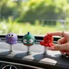 Figura de tiburón de boca grande de dibujos animados Adorno de decoración para pantalla de ordenador de coche Pantalla del salpicadero del coche Pequeño accesorio para coche