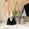 Bolso bandolera de nailon ligero y de gran capacidad estilo japonés simple para mujer, nuevo modelo 2026, adecuado para ir al trabajo, bolso de mano, bolso grande
