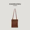 Nueva Moda Nicho Lujo Ligero Gama Alta Bolso Cuadrado Pequeño Otoño e Invierno Retro Simple Vertical Gamuza Portátil Bandolera para Mujer