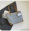 Bolso Grande de Mezclilla Versátil de Verano para Mujer 2026 Nueva Moda Bolso de Hombro para Viajes Diarios Bolso Tote Casual Simple