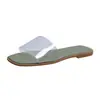 Sandalias Transparentes de Tacón Medio Versátiles de Tacón Alto Estilo Nuevo de Moda con Tira Única para Mujer Verano 2023 ins Chanclas de Suela Plana para Exteriores