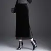 Falda de Terciopelo Dorado con Lunares para Mujer, Nueva Falda Recta de Cintura Alta que Cubre la Cadera Otoño/Invierno 2026, Falda Elegante para el Trabajo, Casual y Moderna