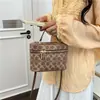 Bolsa de mão texturizada de alta qualidade para mulheres no atacado, novo modelo de verão 2026, bolsa de ombro estampada simples, bolsa transversal para o dia a dia