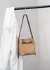 Bolso Cubo de Piel Genuina, Bolso Cubo de Mano para Mujer Estilo Nuevo, Diseño de Moda y Versátil para el Trabajo, Bolso Cruzado de Nicho