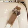 2026 Nuevas Almohadillas para Cinturón de Seguridad de Coche con Pelo de Conejo y Estampado de Leopardo para Invierno, Amigables con la Piel, Cálidas, Modernos Accesorios para el Interior del Coche