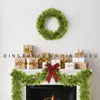 Guirnalda Círculo de Ratán Navideño con Agujas de Pino y Frutos Rojos, Ratán Encriptado, Decoraciones para Barandilla de Escalera Navideña, Enredaderas
