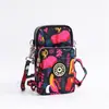 Bolsa diagonal para teléfono móvil al por mayor Nueva Bolsa pequeña para mujer Bolsa de tela para teléfono móvil bolsa vertical para cuello brazo muñeca monedero