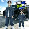 Traje de Mezclilla para Niños Primavera y Otoño Estilo Coreano Moderno Fresco Conjunto de Dos Piezas para Niños Pequeños y Niños Pequeños Chaqueta de Solapa a la Moda Pantalones Largos Ropa Infantil