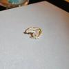 Anillo de Perla Asimétrico Geométrico Elegante Europeo y Americano Anillo Retro de Moda Elegante Joyería de Mano Nueva Literaria para Mujeres