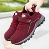 Zapatos para Hombres y Mujeres Mayores Zapatos Deportivos para Exteriores de Viaje Talla Grande Casual Zapatos para Caminar para Adultos Mayores Zapatos Casuales de Velcro