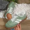 Zapatos de Entrenamiento Moral de Suela Plana para Mujer Modelos de Exportación Primavera y Otoño 2025 Talla Grande Zapatillas Deportivas de Exportación Zapatos Blancos Casuales de Moda para Mujer