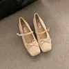 Zapatos planos de ante estilo hada con punta cuadrada para mujer 2024 nudo de lazo Mary Janes de suela plana para el trabajo