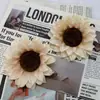 Ramo de Girasoles Artificiales Estilo Europeo de 12 cm para Decoración de Puerta - Amazon Transfronterizo