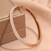 Pulseira de Aço Titânio Estilo Europeu Cheia de Estrelas Pulseira Prateada Cor Inalterável Aço Inoxidável Joias Totalmente Cravejadas para Mulheres Moda de Alto Padrão
