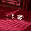 Pendientes de trébol de cuatro hojas frescos, pendientes de plata pura en oro rosa 925, simples y elegantes, diseño de alta gama, joyería de plata para mujer