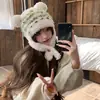 Chapéu de Pelúcia para Mulheres no Outono e Inverno, Gorro à Prova de Frio com Proteção de Orelha de Urso, Chapéu de Tricô Quente, Chapéu Lei Feng que Afina o Rosto, Moderno