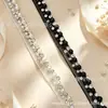 El fabricante vende cintas hechas a mano con cuentas, encaje tejido con cuentas y accesorios para prendas de vestir para vestidos cheongsam.