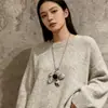 Estilo Coreano Retro Viejo Plateado Moteado Colgante de Flor Exagerado Moderno de Gama Alta Ins Cadena Larga para Mujer Cadena de Lana