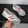 K1521 Incrivelmente Bonitos Tênis de Treino Ultra Leves Alemães para Mulheres 2026 Nova Coleção Primavera Slip-On Versátil Casual
