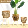 Bolsa Carteiro Personalizada com Cesta de Flores Imitação de Rattan Arranjo de Flores Bolsa Impermeável Tecida à Mão Cesta de Presente de Feriado Flor Azul