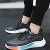 Zapatillas de Running Ultraligeras para Hombre Primavera y Otoño 2026, Zapatos Deportivos de Cuero Impermeable Suela Blanda, Zapatos Casuales Antideslizantes para Estudiantes, Zapatos de Moda