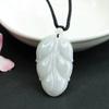 Colgante de Jade Birmano Natural Grado A Forma de Hoja Jadeíta Adorno Colgante Venta al por Mayor de Fábrica Entrega Directa S2072406