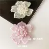 Frete Grátis Novo Botão de Flor Fofo Acessórios para Vestuário DIY Artesanal Renda Decorativa Adesivos de Tecido Roupas Chapéus Acessórios Flores Tridimensionais