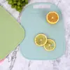 Tabla de cortar de plástico PP para comida complementaria infantil, linda tabla de cortar mini para exteriores, pequeña y portátil para cocina, tabla de cortar de frutas para estudiantes