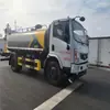El Camión Cisterna de Agua Dongfeng de 10 Toneladas Tiene Buena Calidad y Bajo Precio. Camión Tanque de Agua Cuadrado de Acero Inoxidable Contiene Agua del Grifo para Beber