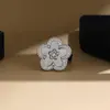 Juego de Joyería de Trébol de Cinco Hojas, Collar de Flor de Ciruelo de Nácar Natural de Lujo Ligero, Cadena para Clavícula Transfronteriza, Pendientes, Anillo, Pulsera para Mujer
