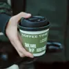 Taza de café desechable con tapa taza de café té de leche bebida caliente taza para llevar empaque Taza taza de papel leche de soja Taza al por mayor