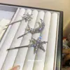 Pasador de Estrella y Luna Incrustado de Diamantes, Nicho, Sencillo, Elegante, Versátil, Pinza para Flequillo, Lujo Ligero, Accesorio de Cabello de Alta Gama