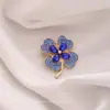 Broche de Laço Coração Simples para Mulheres, Corsage de Luxo, Alfinete Anti-Exposição para Gola Feminina, Alfinete de Cardigã, Acessório de Roupa