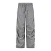 Calça casual masculina reta plissada estilo paraquedas, calça comprida moderna com detalhes de miçangas, forro interno, tecido de malha e três listras, adequada para esportes