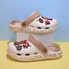 Acessórios de desenho animado para crianças, tamancos, pantufas para meninos, novo estilo de verão, sandálias antiderrapantes para ambientes internos para bebês e crianças maiores