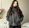 Colección de otoño transfronteriza europea y americana: abrigo corto unisex, elegante y con estilo, estilo commuter, con cuello alto y diseño de doble botonadura