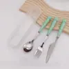 Venta al por mayor de fábrica creativa de dibujos animados para niños juego de cubiertos de tres piezas de acero inoxidable tenedor cuchillo cuchara juego de cubiertos portátil