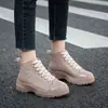 Novos sapatos de borracha estilosos de cano curto, à prova d'água, antiderrapantes e resistentes a odores da Bai Zhenhe, sapatos com plataforma e aumento interno de altura, sapatos de trabalho femininos de sola grossa