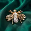 Broche Abelha de Liga de Desenho Animado com Strass Design de Nicho Acessório de Roupa de Inseto Alfinete Broche Criativo Acessório para Mulheres