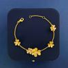 Nova Pulseira de Flores Doce e Fresca, Design Exquisito de Flor Estéreo Incrustada de Diamantes, Luxo Acessível, Joia de Mão Simples e Elegante
