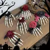 Acessório de cabeça de Halloween rosa caveira grampo de cabelo de tule para mulheres presilha lateral para cabelo acessório de festa cosplay decoração de mão de caveira