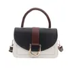 Bolso pequeño cuadrado retro de retazos color block con solapa para mujer, hebilla metálica en forma de U, bolso de hombro/cruzado, disponible para venta al por mayor