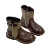 Botas Martin para Meninas 2026 Outono Novo Estilo Botas Curtas para Meninas Botas de Couro Vintage Britânicas de Cano Médio para Crianças Botas da Moda