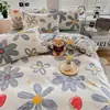 Juego de Ropa de Cama Fresco y Sencillo de Cuatro Piezas, Funda de Edredón, Ropa de Cama Individual para Dormitorio de Chicas, Uso en el Hogar, Lavable, Conjunto Moderno de Tres Piezas