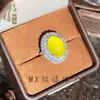 Anel de Calcedônia Amarela Natural Formato de Ovo Oval Abertura Ajustável Presente Cabochão Ágata Amarela Pedra de Jade Anel de Dedo Feminino