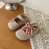 Sapatos Estilo Birkenstock para Meninas com Laço, Sapatilhas de Princesa, Novo Estilo Primavera 2026, Mocassins Versáteis Vazados para Bebês